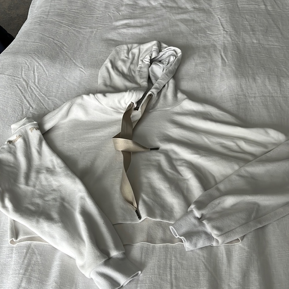 P’Tula cropped hoodie